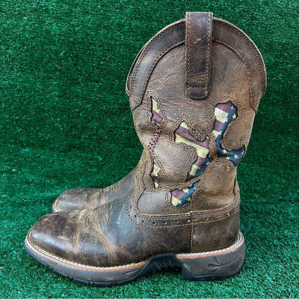 Rank 45 Women's Distressed Leather Heeled Boots with Flag Design‎